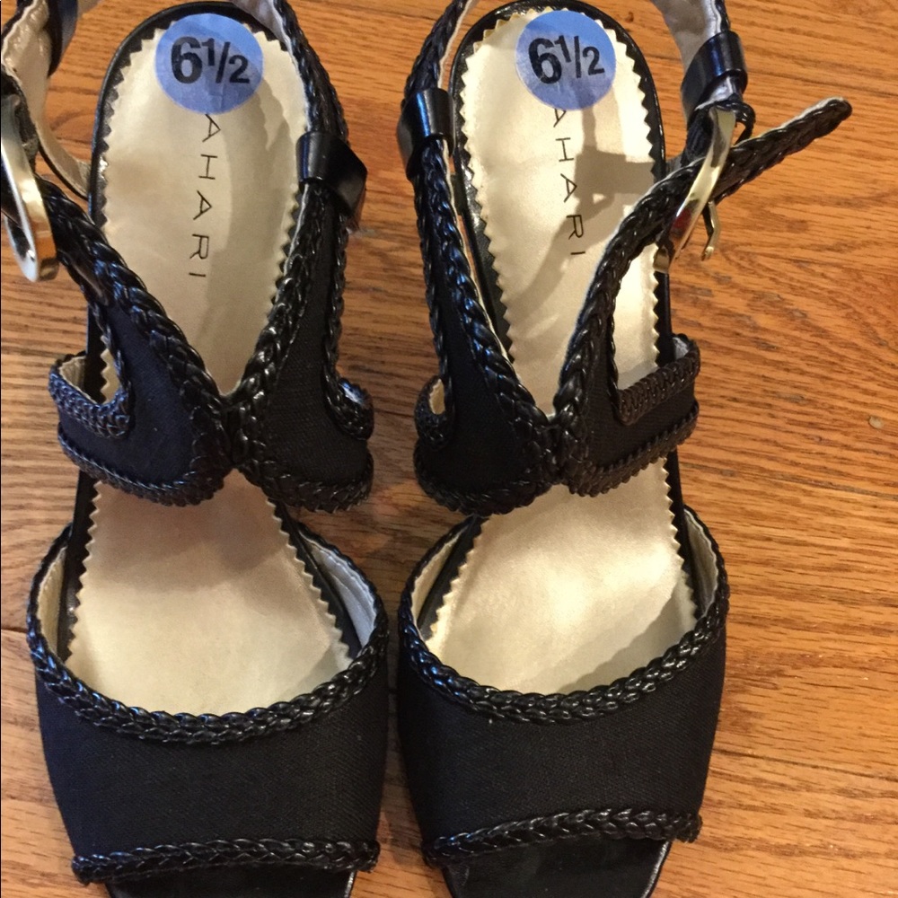 Shoes - Picture 3 of 8